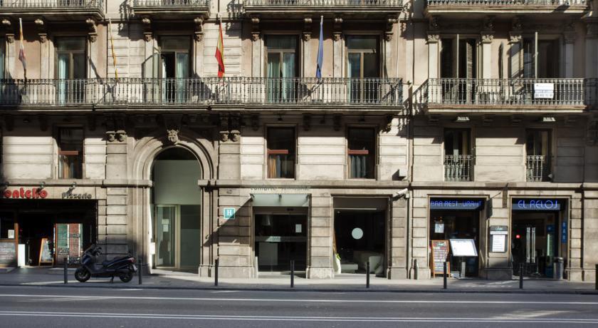 Ilunion Almirante Hotel Barcelona Exterior foto