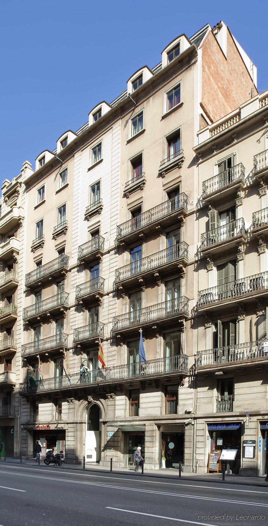 Ilunion Almirante Hotel Barcelona Exterior foto